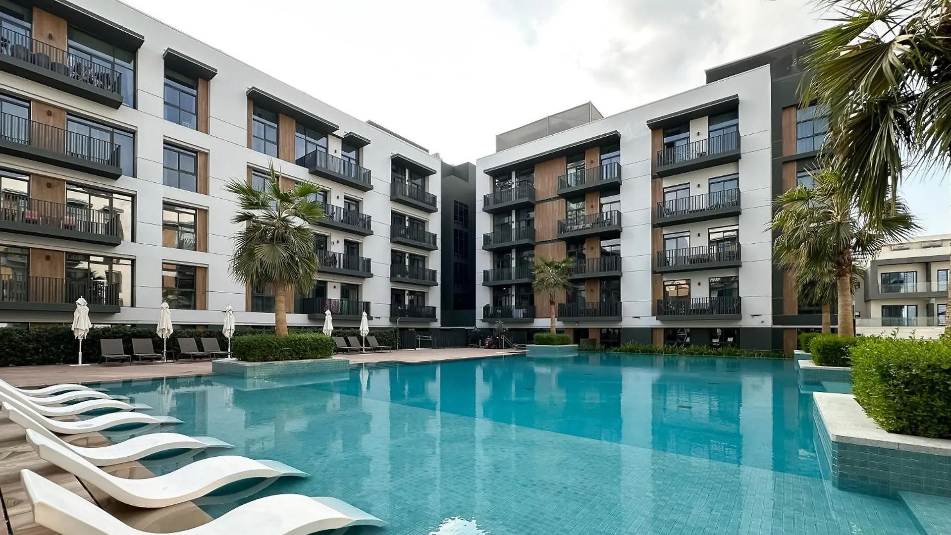 Apartment Trophy - The Classic Courtyard 2Bdr Suites In Jvc Dubai